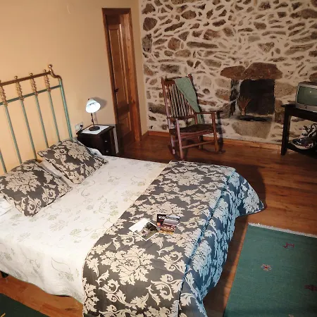 卡萨瑞克托拉康达旅馆 Rairiz de Veiga